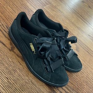 Black Puma Sneakers